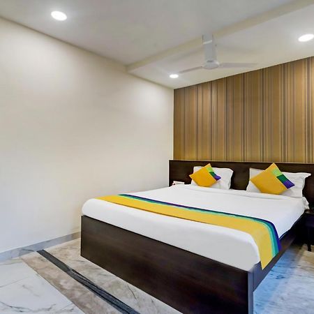 Itsy Hotels Neeranand Plaza 콜카타 외부 사진