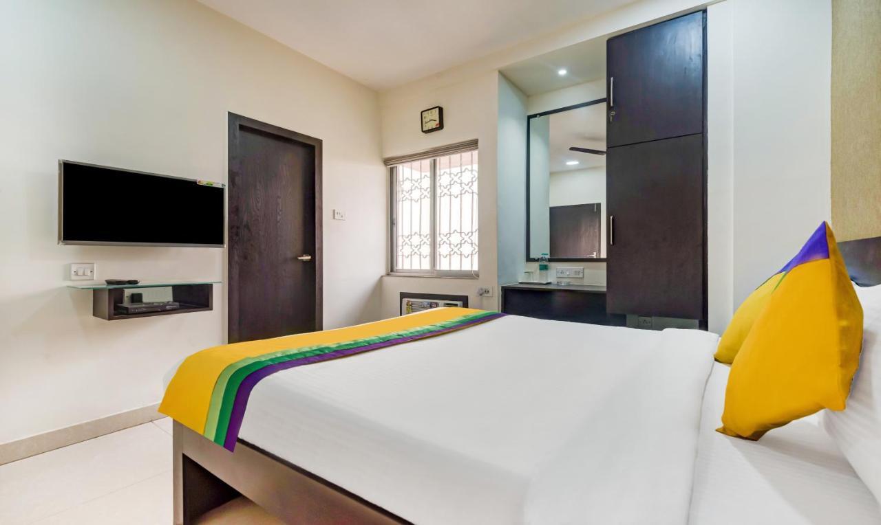 Itsy Hotels Neeranand Plaza 콜카타 외부 사진