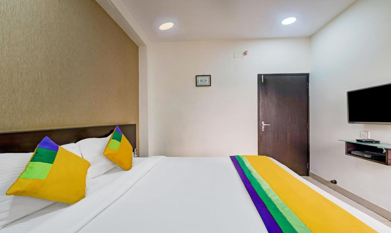 Itsy Hotels Neeranand Plaza 콜카타 외부 사진